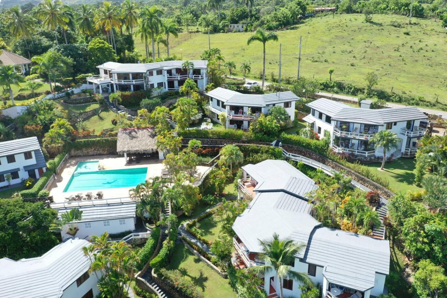 Catalina, Cabrera Oceanview Multi 2 Bd 2 Bath Condo Units With Balcony And Pool Экстерьер фото