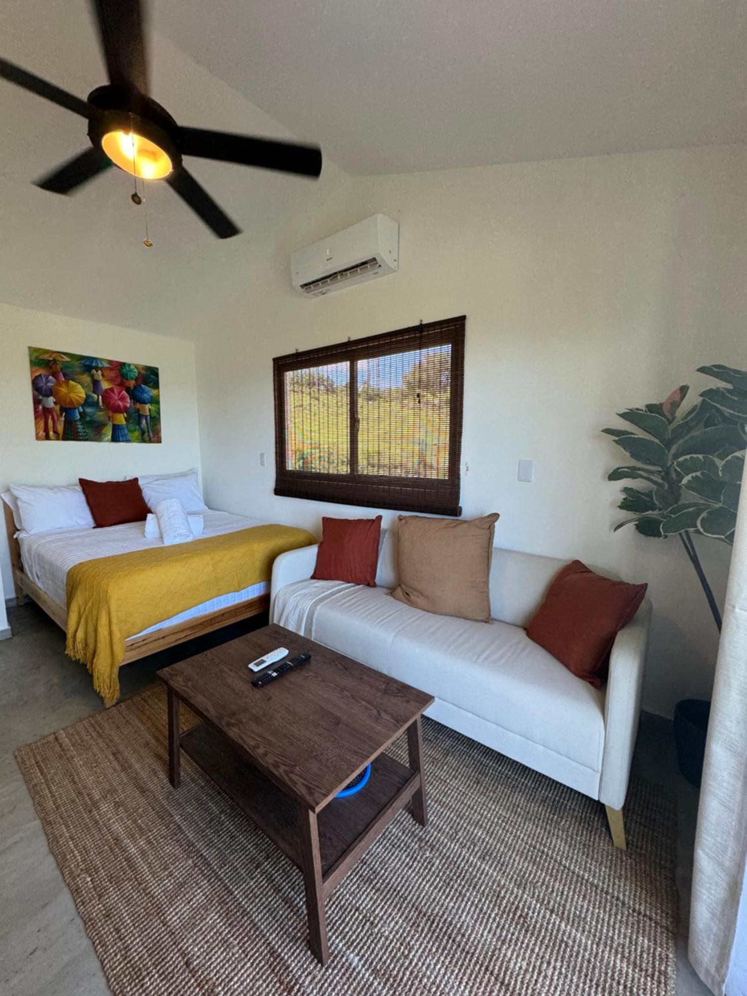 Catalina, Cabrera Oceanview Multi 2 Bd 2 Bath Condo Units With Balcony And Pool Экстерьер фото